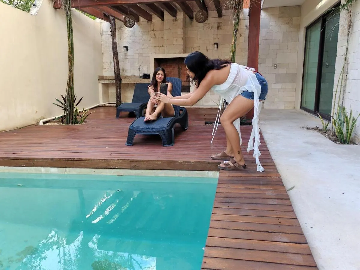 דירות טולום Tiktok Lounge Sunrise Haven